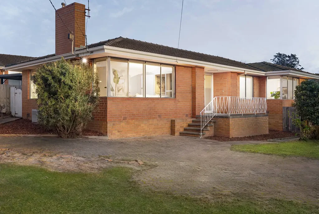 Frankston 3Habitaciones Family Living with Spacious Outdoor Appeal in a Connected Location