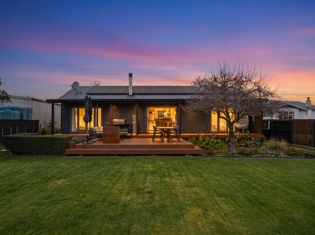 Martinborough 3침실 Central by Nature, Private by Design