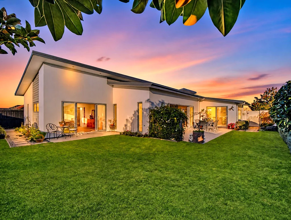 Kaiapoi 4房  Stylish 4 Bed Home - Parkside Position