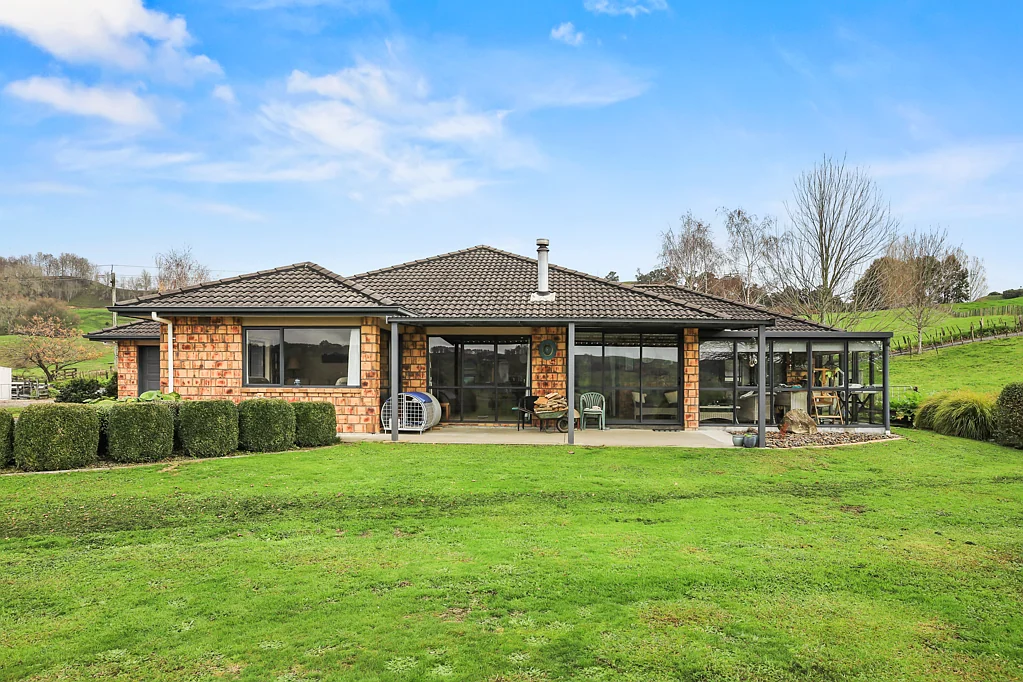 Te Kuiti 4房  Inspired country living - horses welcome