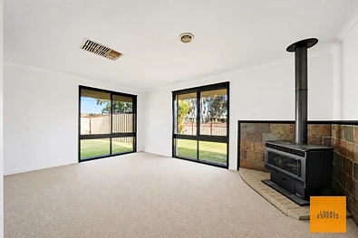 254 Bulmans Road, Melton West, VIC 3337, 3 રૂમ, 1 બાથરૂમ, House