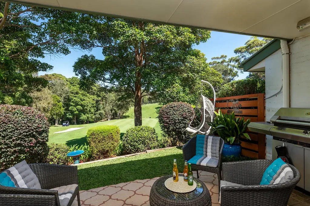 Mollymook Beach 3房  Golf Course Frontage, Lifestyle Convenience & Proven Income Potential