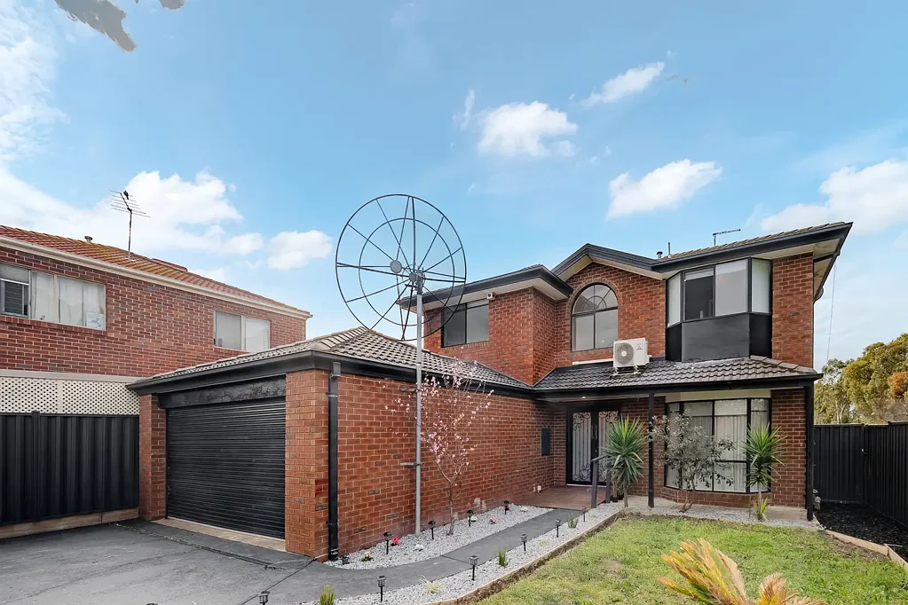 Roxburgh Park 4બેડરૂમ Stunning Family Home in a Prime Locale!