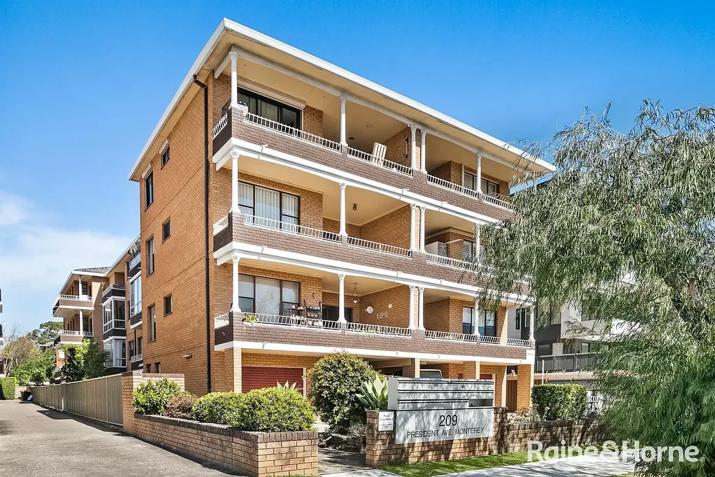 Monterey 2房 Monterey 一流的海湾生活方式 Blue-Ribbon Bayside Lifestyle in Monterey