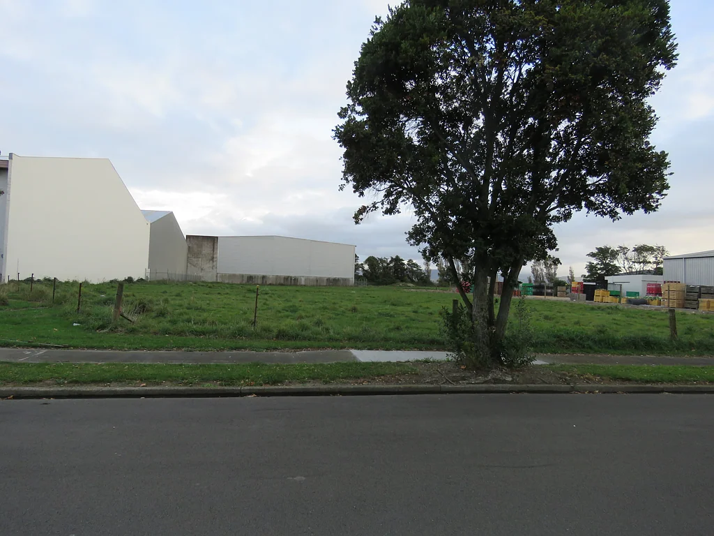 Cloverlea 14,377m2 industrial land