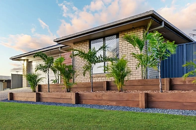 Pimpama 4房  Perfect Presentation. Great Location. Move-In Ready.