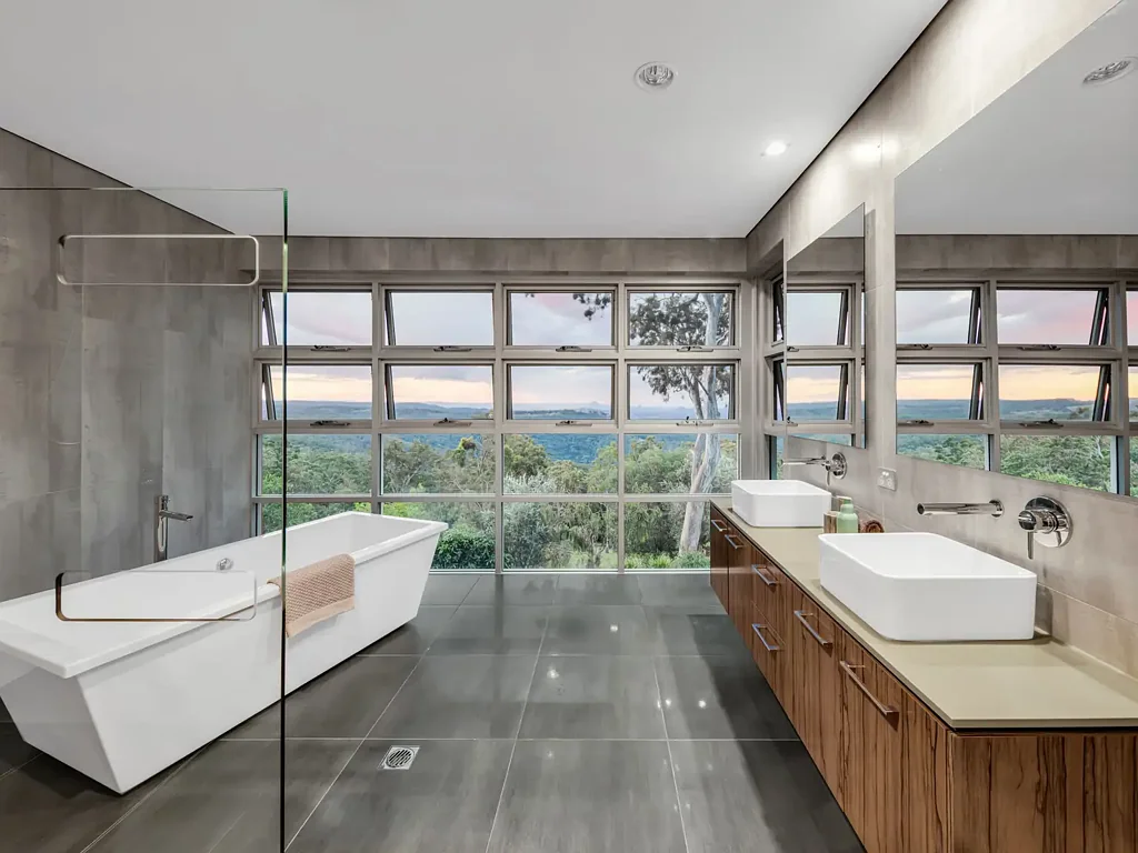 Ocean View 4બેડરૂમ Architectural Masterpiece with Panoramic Glasshouse Mountain Views