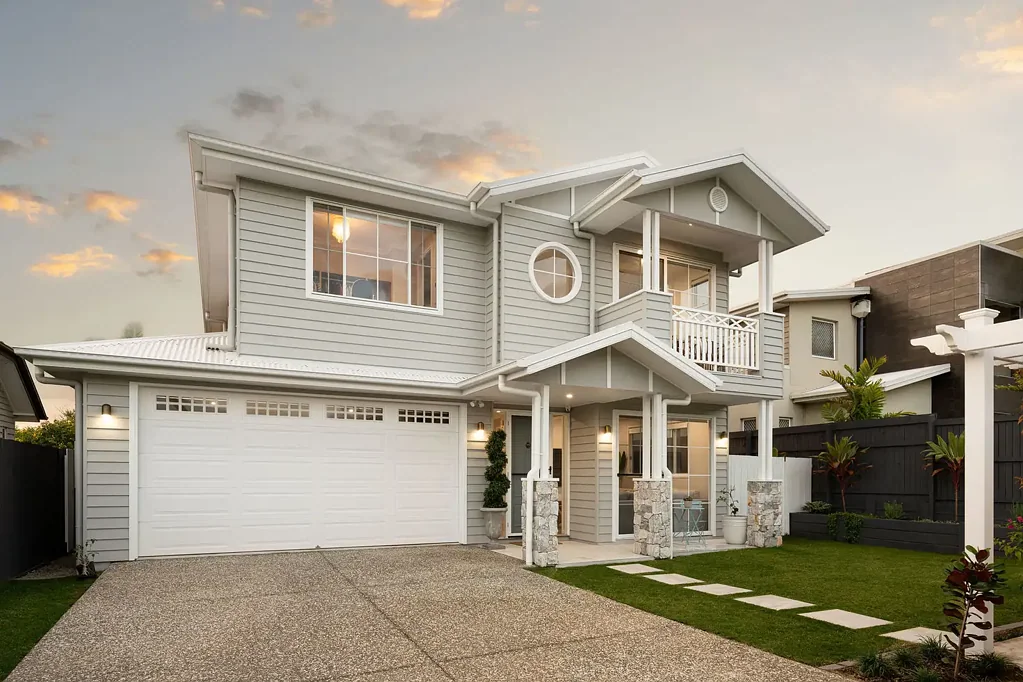 Wavell Heights 5 Bedroom Exquisite Hamptons Elegance