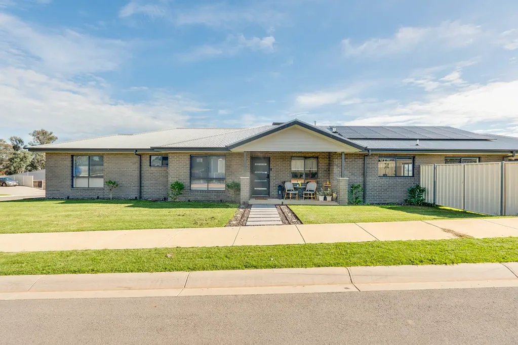 Thurgoona 4Kwarto Modern Family Living in a Premium Thurgoona Location