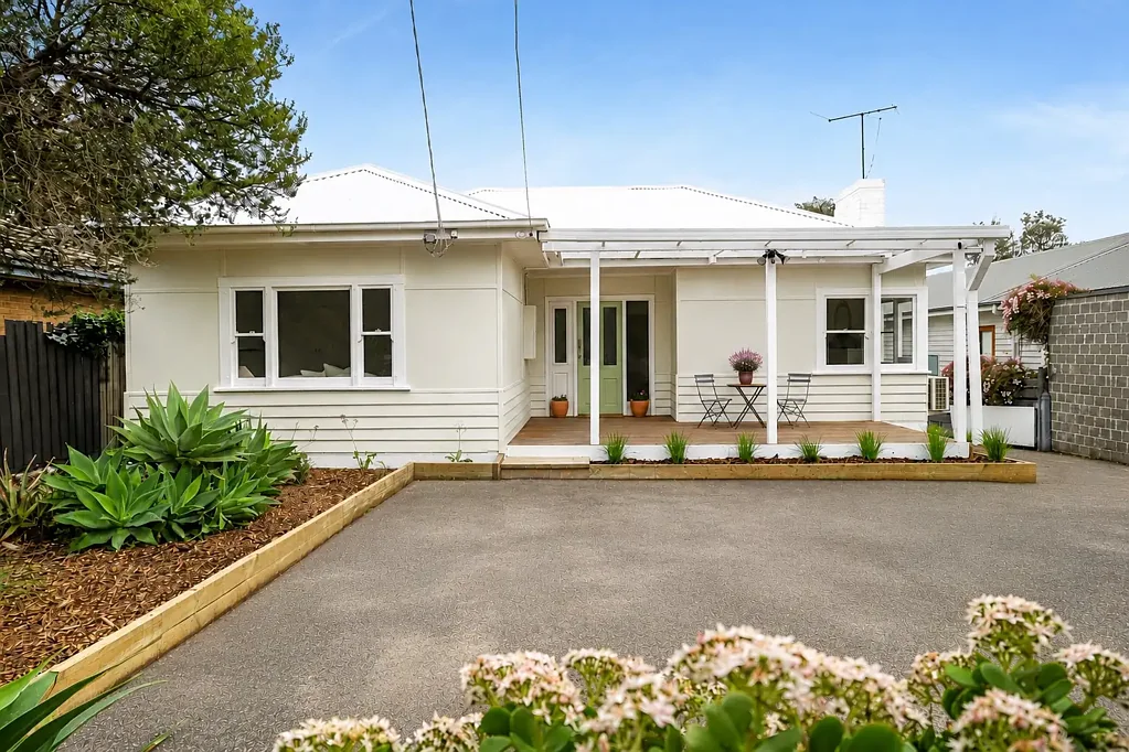 Mccrae 4房 海滨魅力 | 迷人海滨地段 Coastal Charm | Attractive Beachside Location