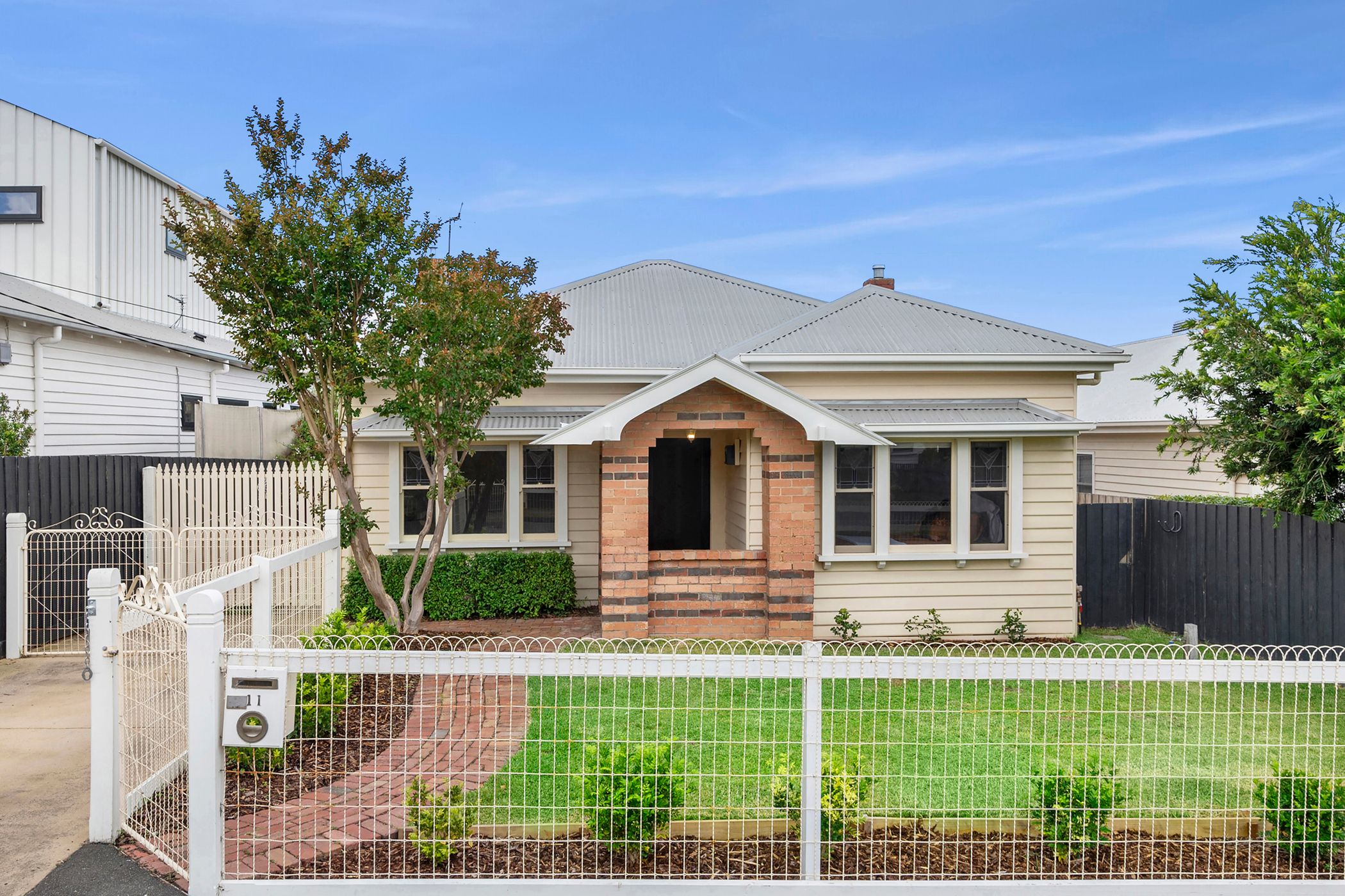 11 BELFAST ST, NEWTOWN VIC 3220, 0 rūma, 0 rūma horoi, House