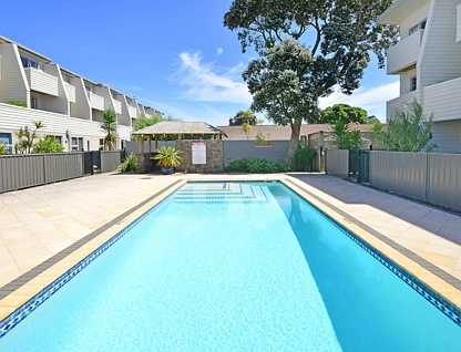 4/3 Riverside Road, Orewa, Rodney, 3 ਕਮਰੇ, 2 ਬਾਥਰੂਮ, Apartment