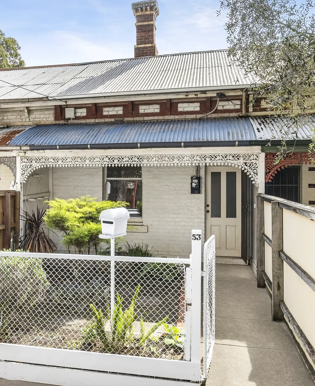 Prahran 3 Slaapkamer Classic Victorian with Luxury Home Potential