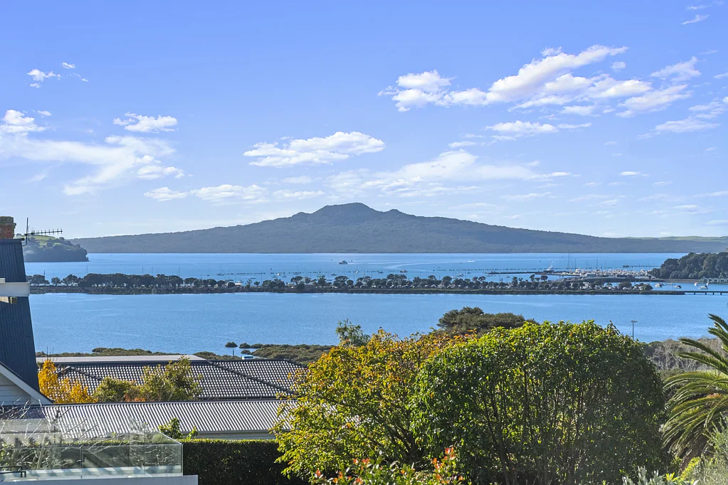 Remuera 3Zimmer North-facing, sea views and RC approved