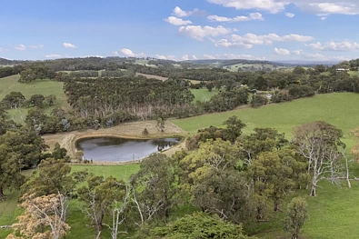Flaxley 3 Slaapkamer Exceptional Rural Holding - 46.52Ha of Productivity and Beauty