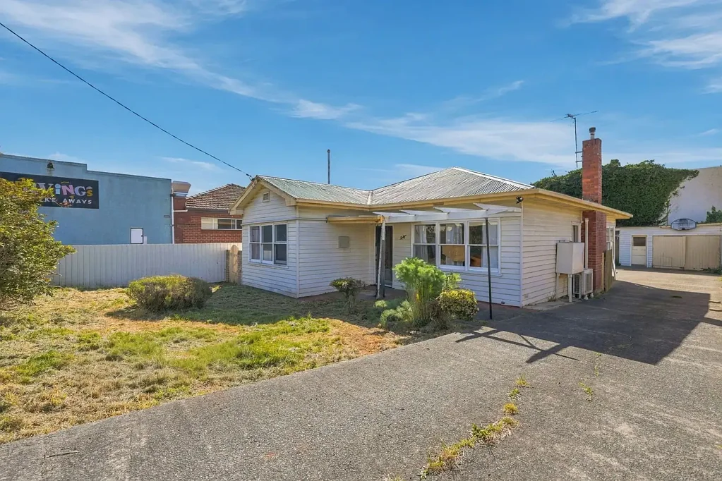 Three Bedroom home with second living or rumpus