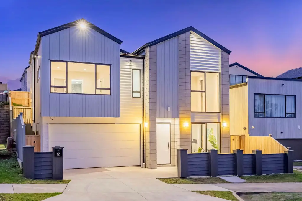 Flat Bush 7Habitaciones Exquisite Three-Storey Home With 373m² Floor Area