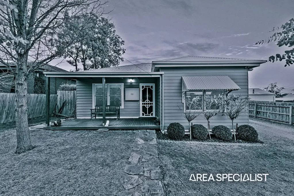 2 Campbell Street, Garfield, VIC 3814