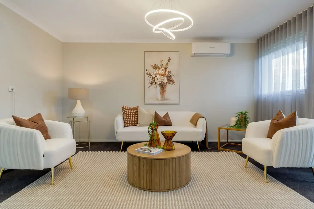 Mickleham 5房 Annadale宽地511sqm Burbank精筑 5卧带WIR 主卧套间 双生活区 全屋供暖 露台车库 学区便捷 Family Entertainer with Land and Location