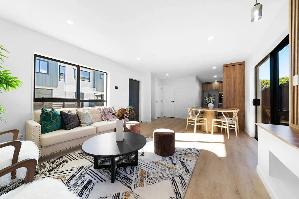 Conifer Grove 3Moenga Prestigious Conifer Grove yet Affordable!