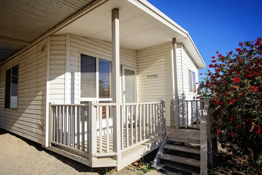 Comfortable and Convenient Living in the Heart of Ravensthor
