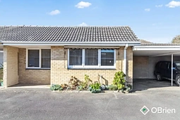 11/11 Williams Street, Frankston