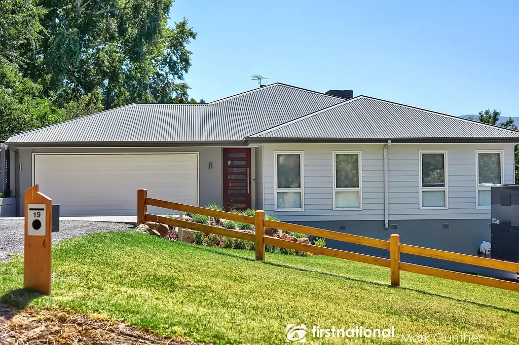 19 Eleva Road, Healesville, VIC 3777