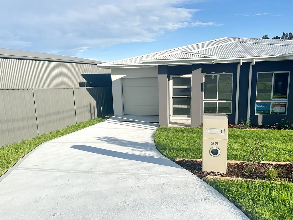 BRAND NEW DUPLEX