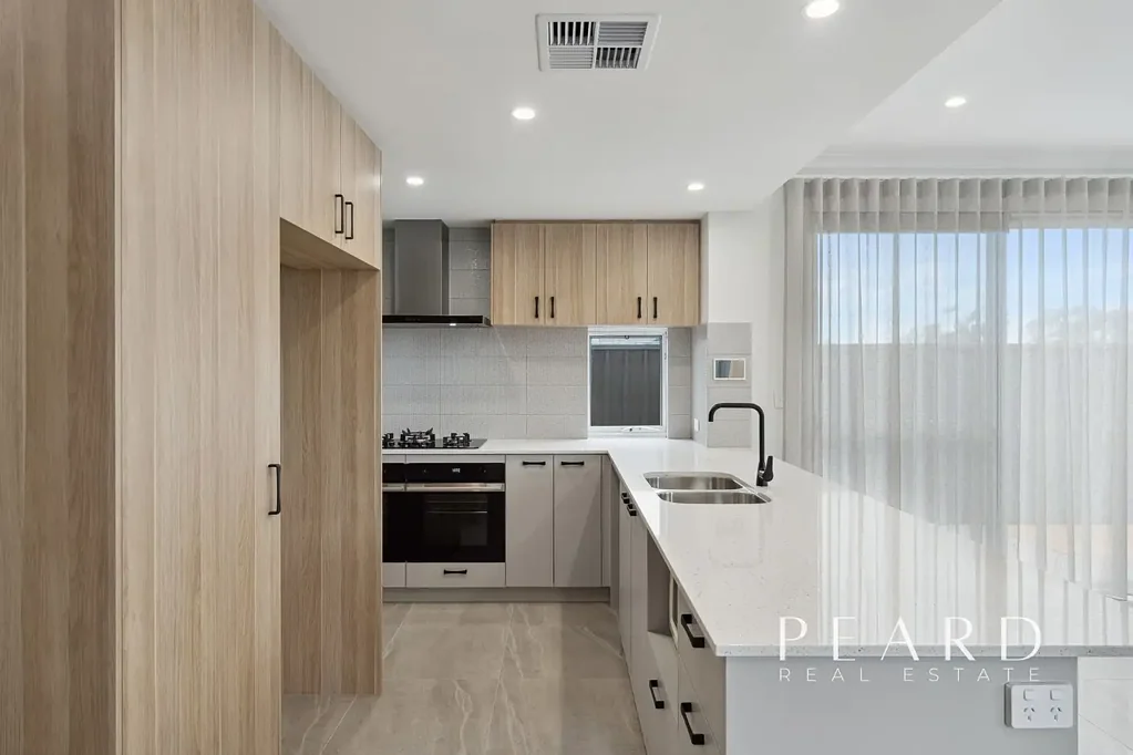 186A Bridgewater Drive, Kallaroo, WA 6025