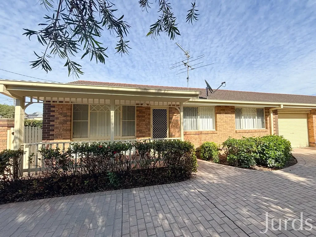 LOW MAINTENANCE DUPLEX