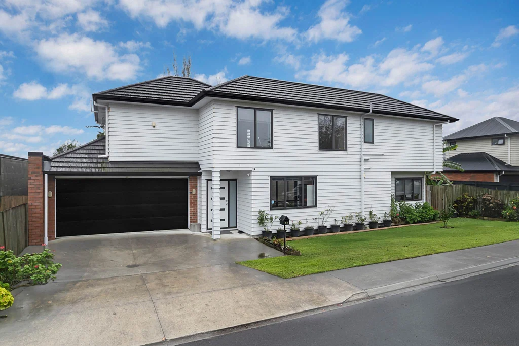 Takanini 4房  Modern Family Home in the Heart of Takanini