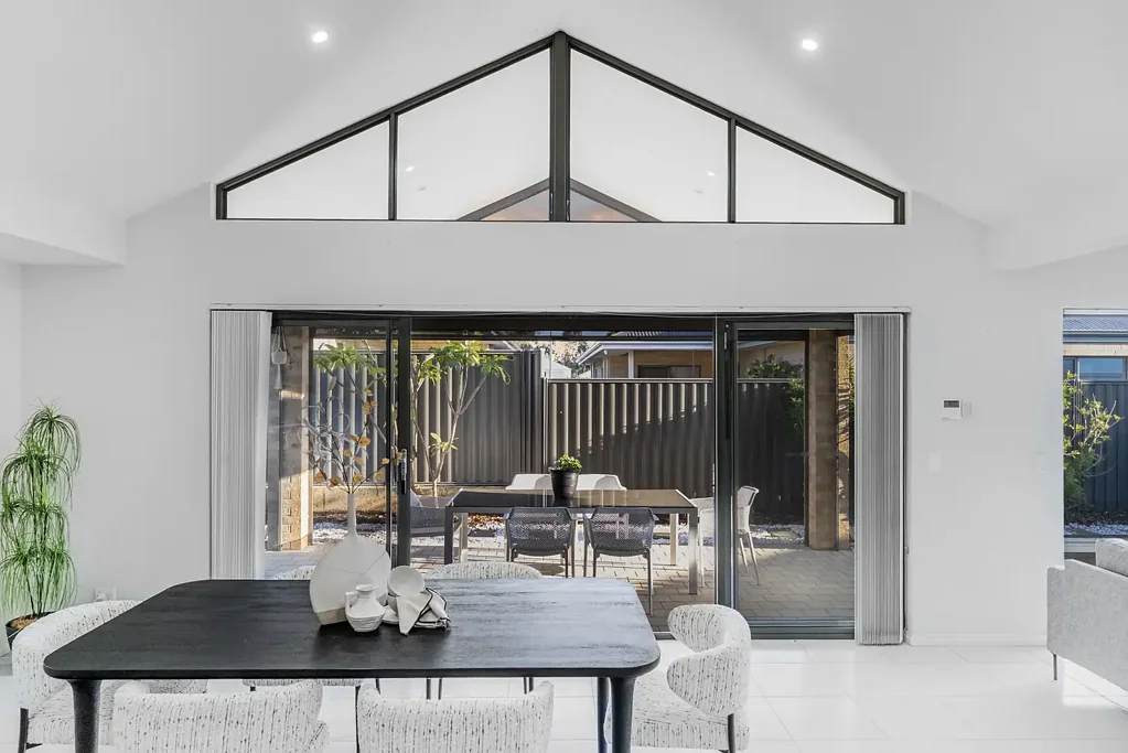 Aveley 3બેડરૂમ A Family Home Designed for Living, Growing & Belonging