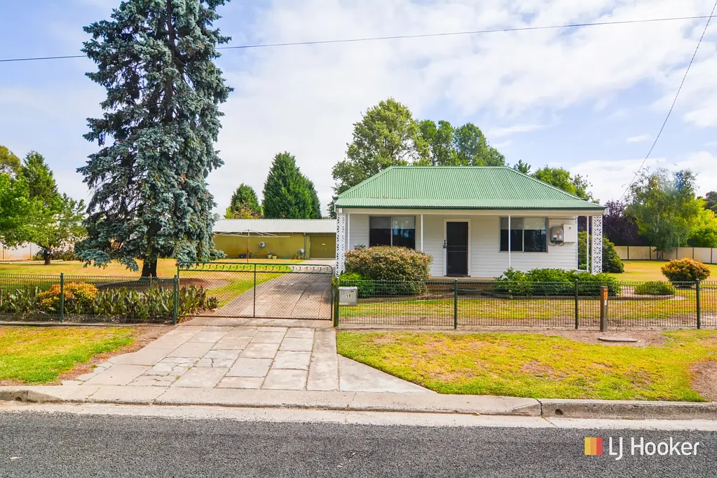 Lidsdale 3침실 Immaculate Clad Home on 2245 square metres