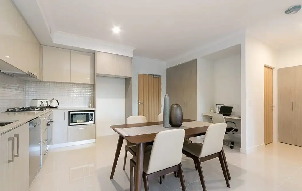 Inner-city convenience meets modern comfort in the heart of West End.