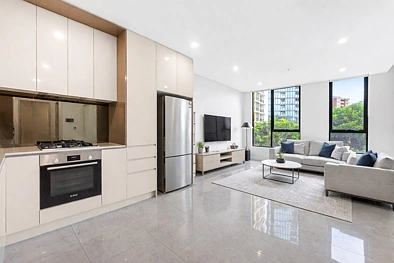 Zetland 1房 舒适与便利兼备｜奢华1卧+书房公寓，畅享游泳池与健身房 Luxury 1-Bedroom +1 Study Apartment in Prime Zetland Location.