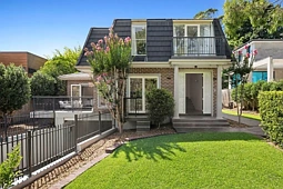 18 Evelyn Avenue, Turramurra
