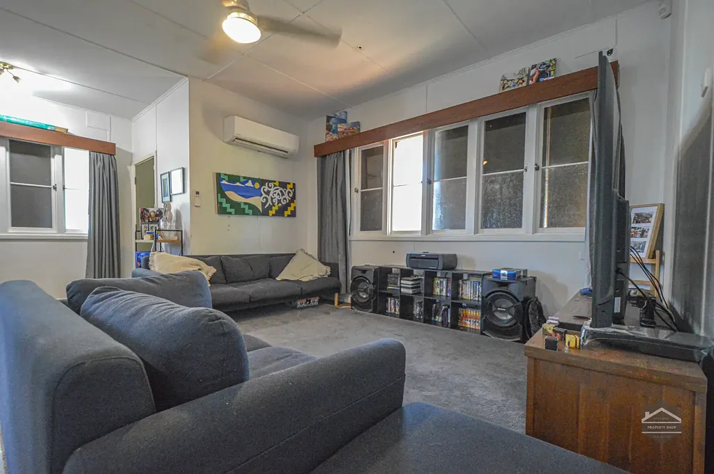 Fully Fenced 3x1 Home