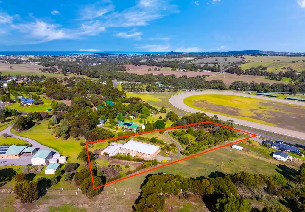 12 Lipizzaner Drive, Hindmarsh Valley, SA 5211