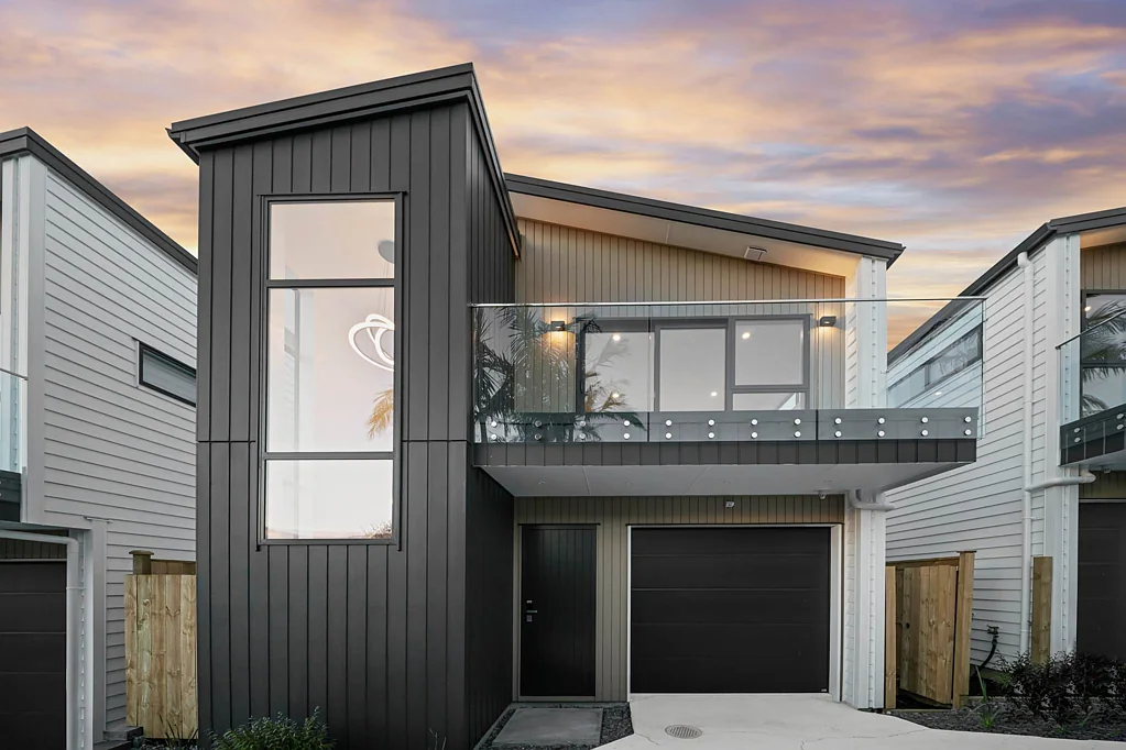 3/ 16 Madison Place, Forrest Hill, North Shore City, Auckland