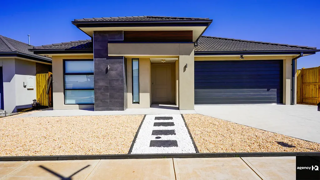 Brand New Stunning Family Home in Fraser Rise
