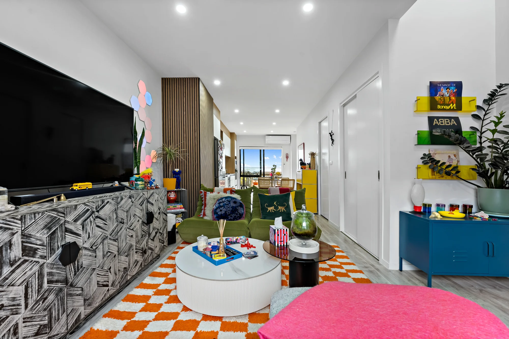 8 Paina Crescent, Massey, photo 5