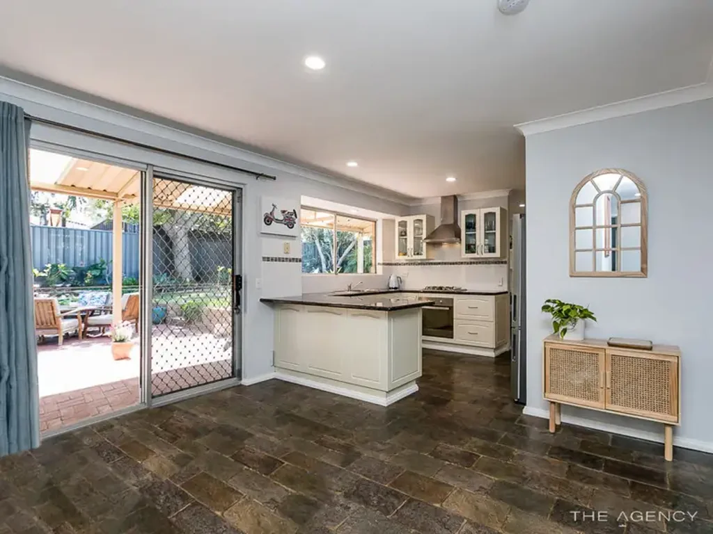 3 Nerita Place, Heathridge, WA 6027