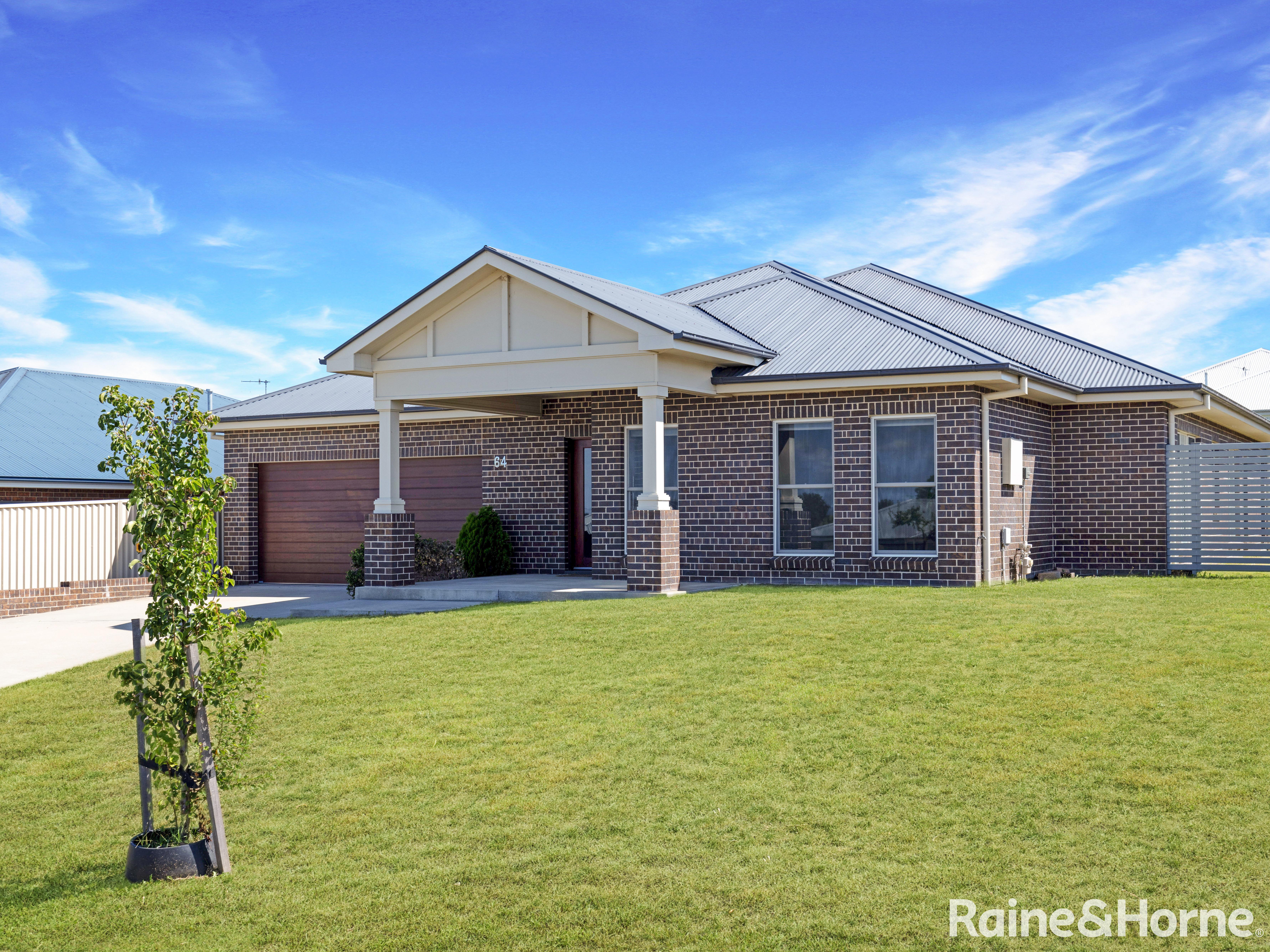 64 GRAHAM DR, KELSO NSW 2795, 0房, 0浴, House