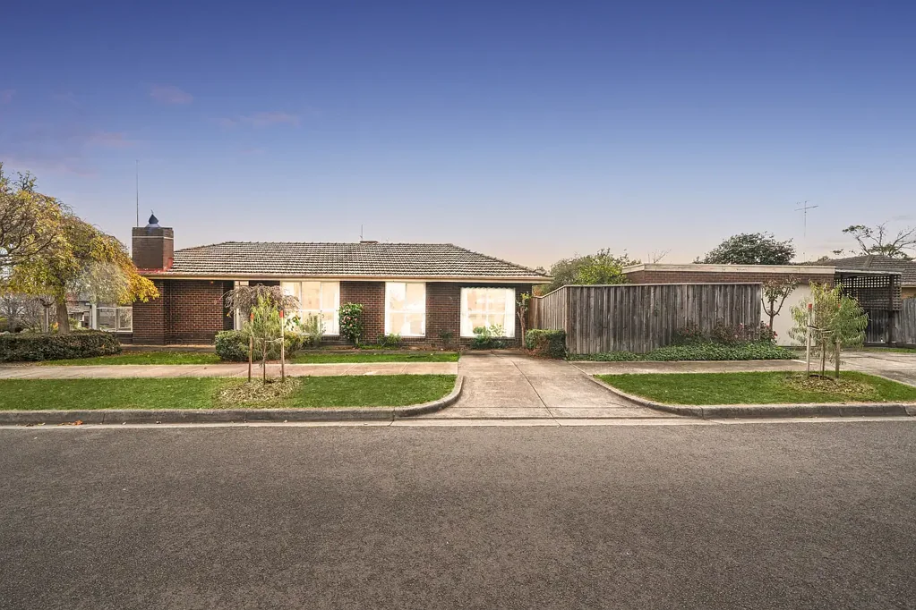 9 Monaco Street, Doncaster, VIC 3108