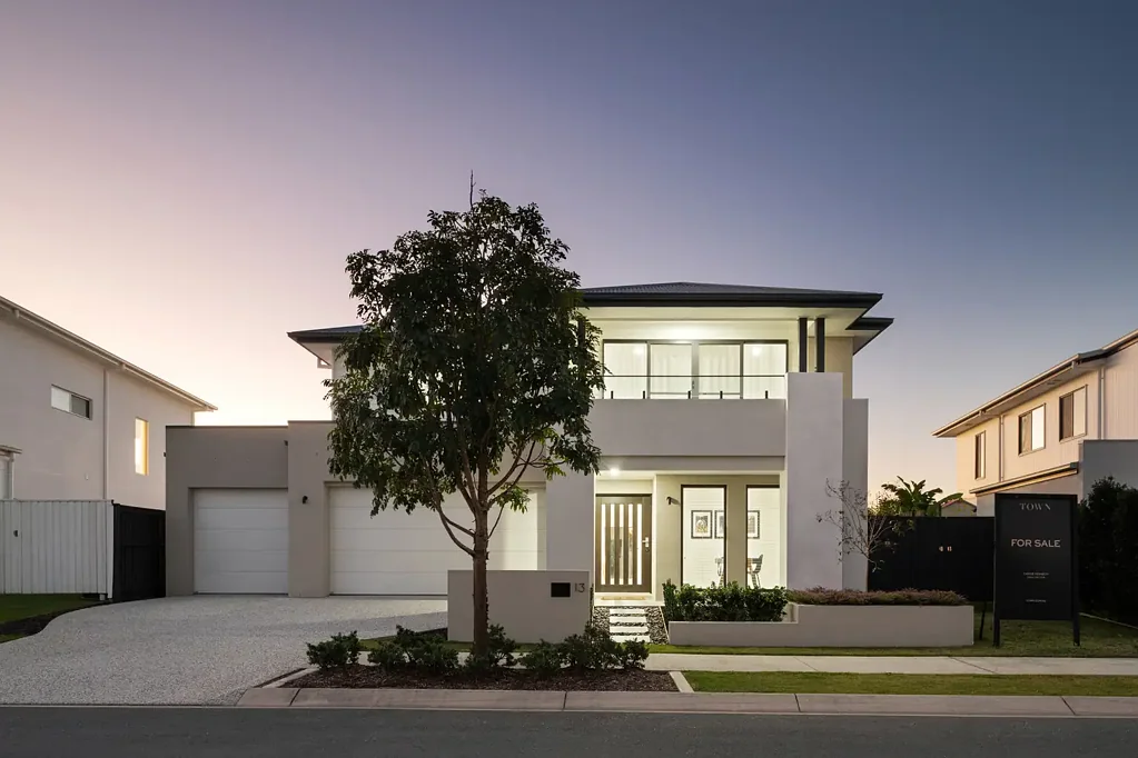 Nirimba 4房  Luxury Reserve Front Living in Aura's Prestigious 'The Avenues'