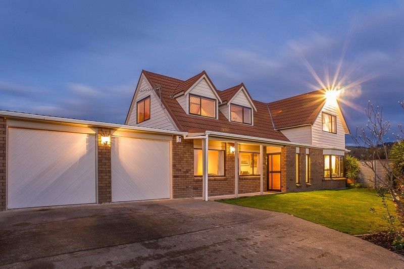 16 Chilton Drive, Paraparaumu, Kapiti Coast, 5 chambres, 2 salles de bain