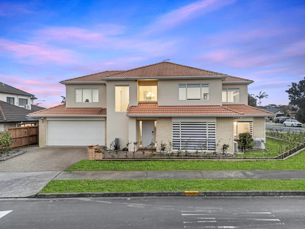 Flat Bush 5 Slaapkamer Your Next Family Home  All-Day Sun & Bush Views