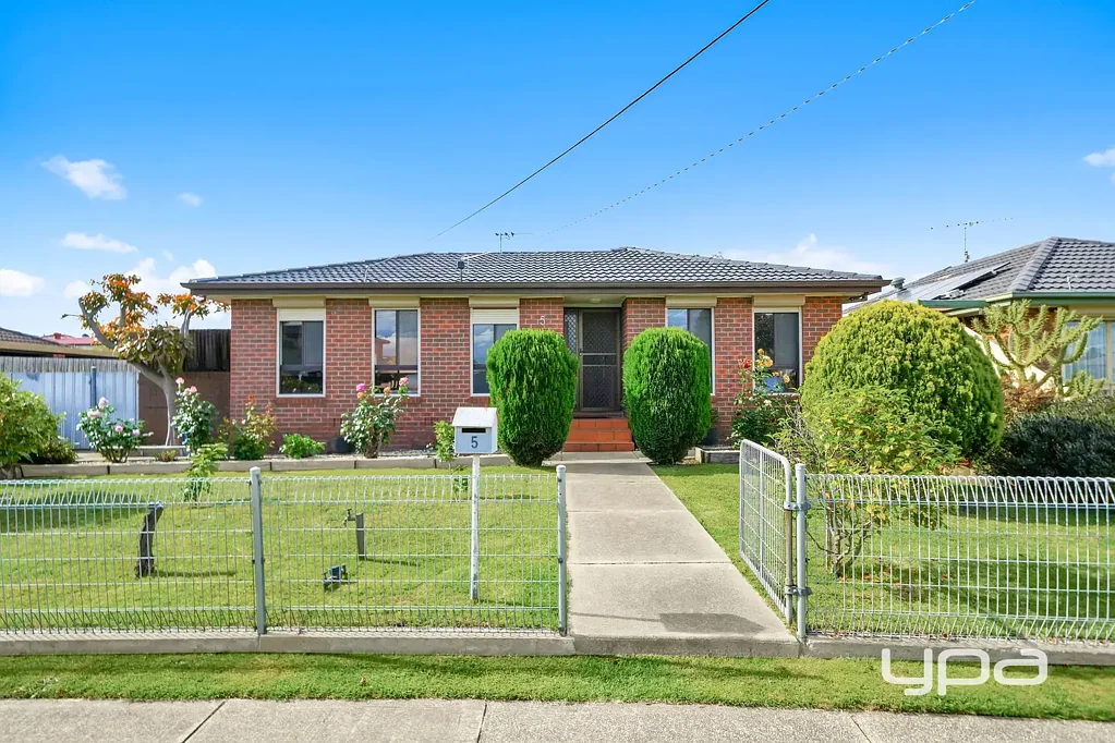 5 Seville Court, Meadow Heights, VIC 3048