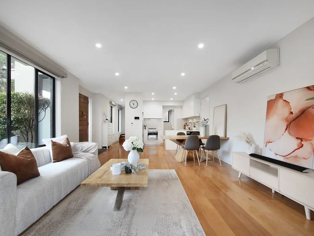 Mont Albert North 3ਬੈੱਡਰੂਮ Stylish, Spacious & Exceptionally Convenient