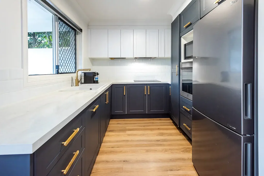 Southport 2房  Renovated Large Villa with Study or Potential 3rd Bedroom in Adelphi Springs